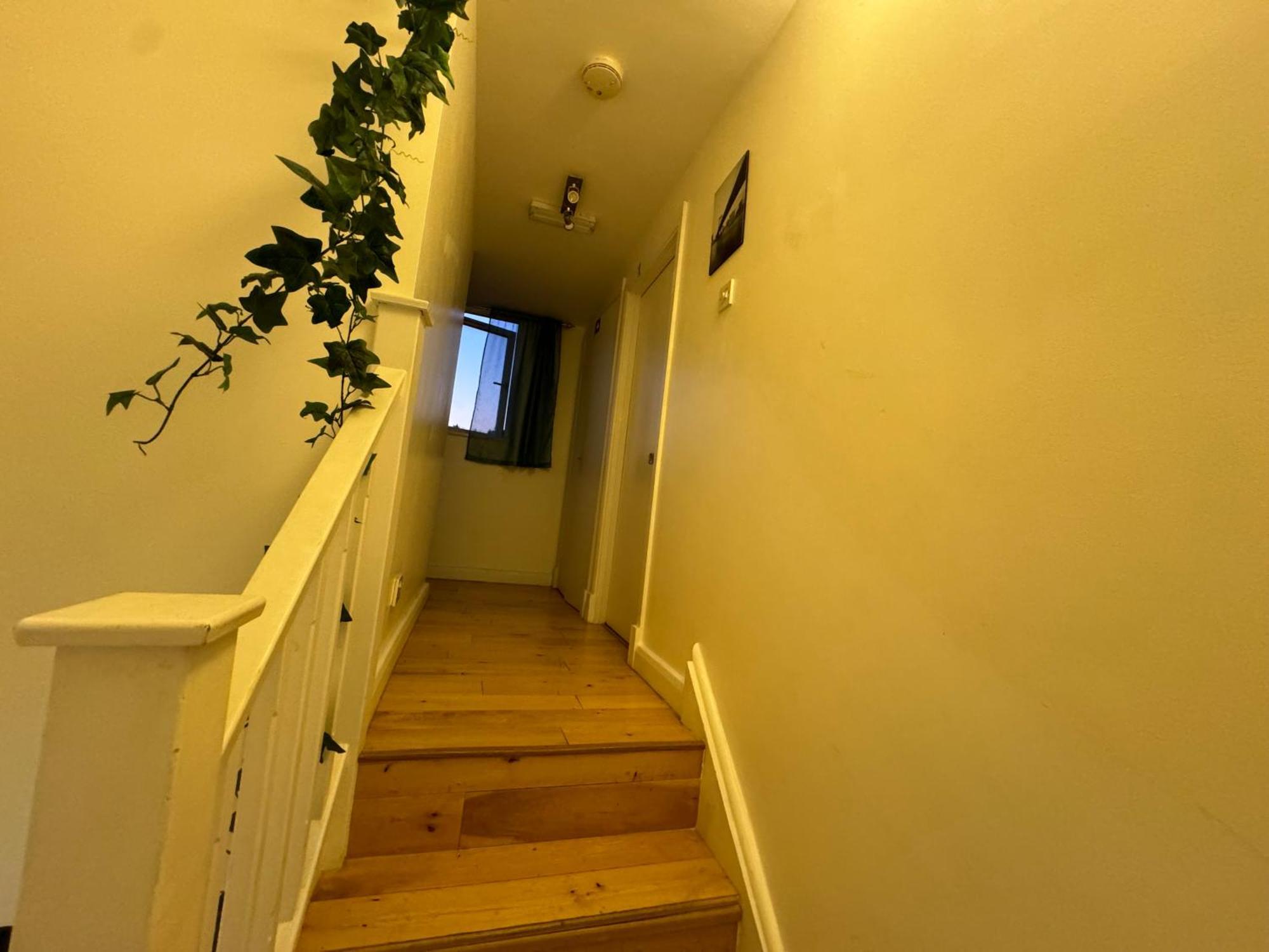 Cozy Rooms Near Central Лондон Экстерьер фото